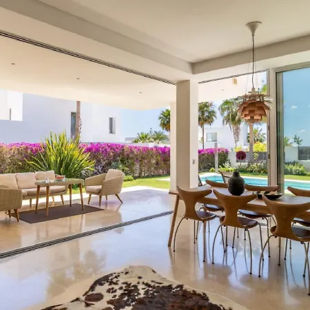 Loran Villa